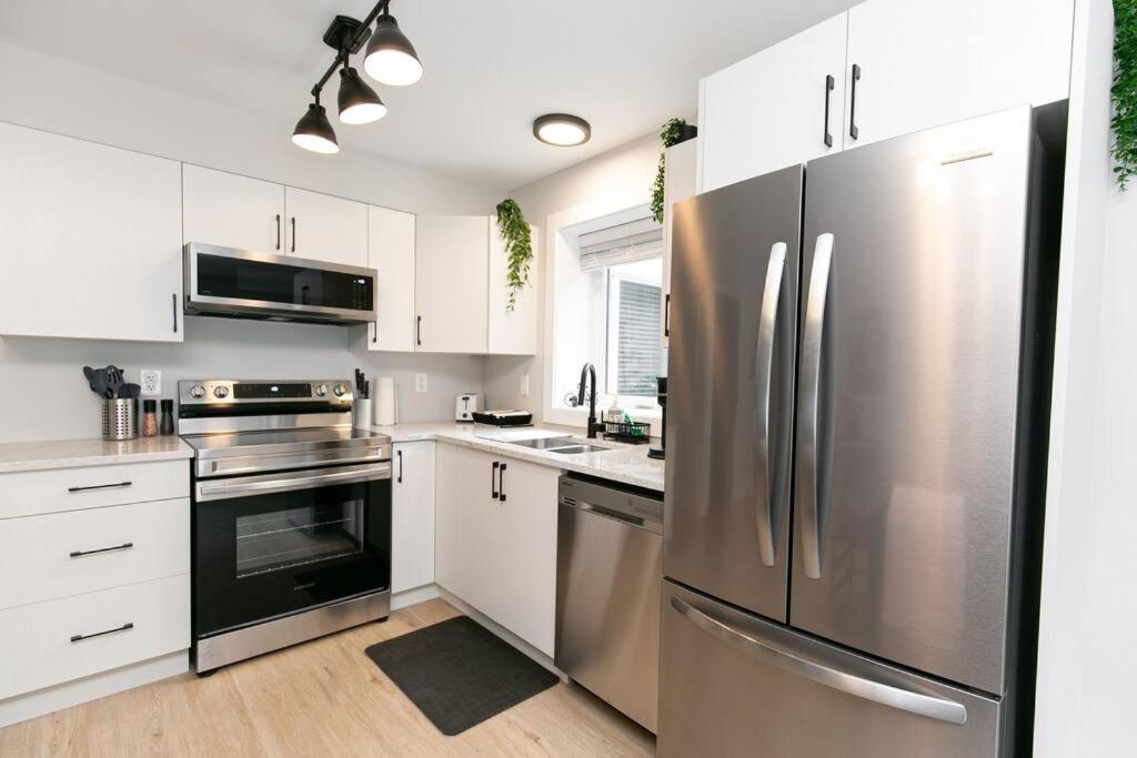 Stylish 1 Bedroom With Access Appartement Victoria