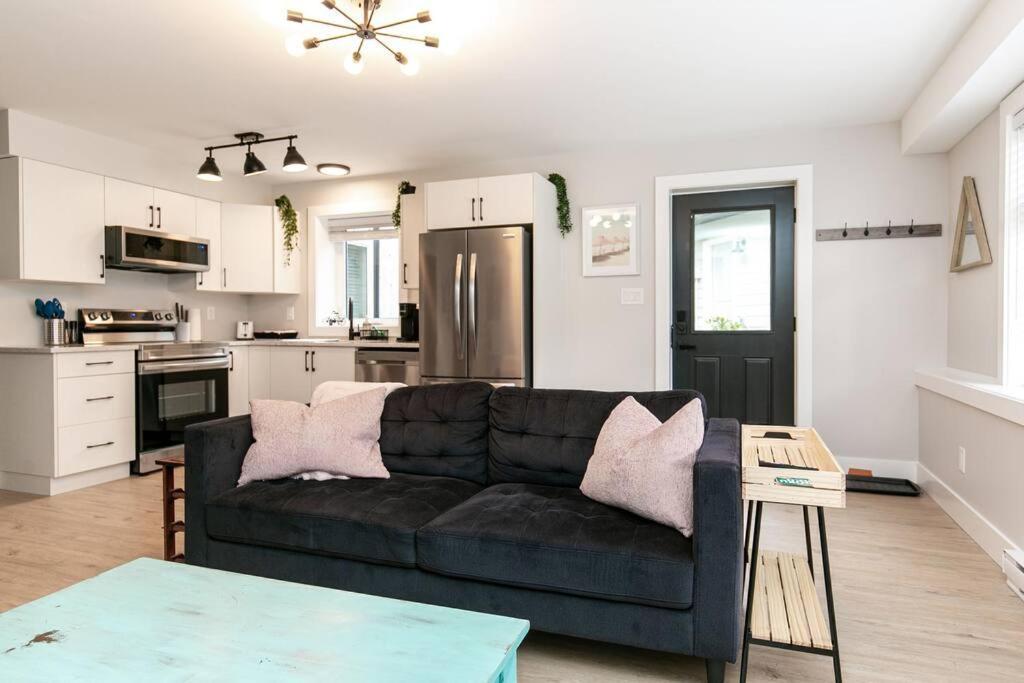 Stylish 1 Bedroom With Access Victoria